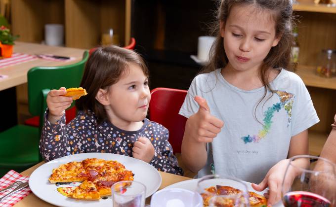 Mehr zur Pizzeria im Hotel