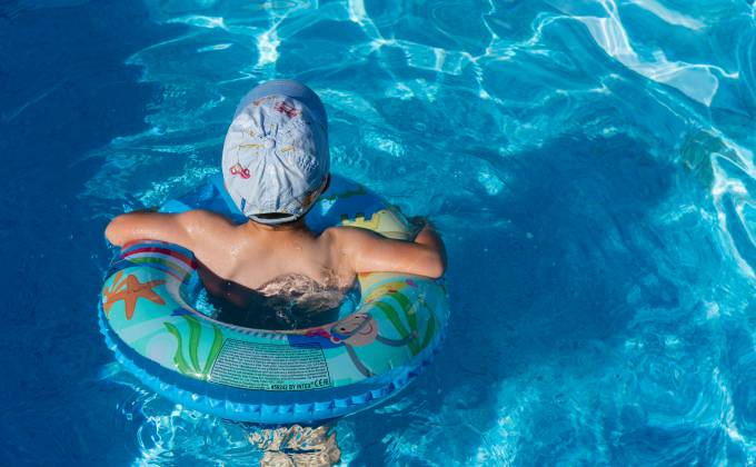 Zur Schwimmschule